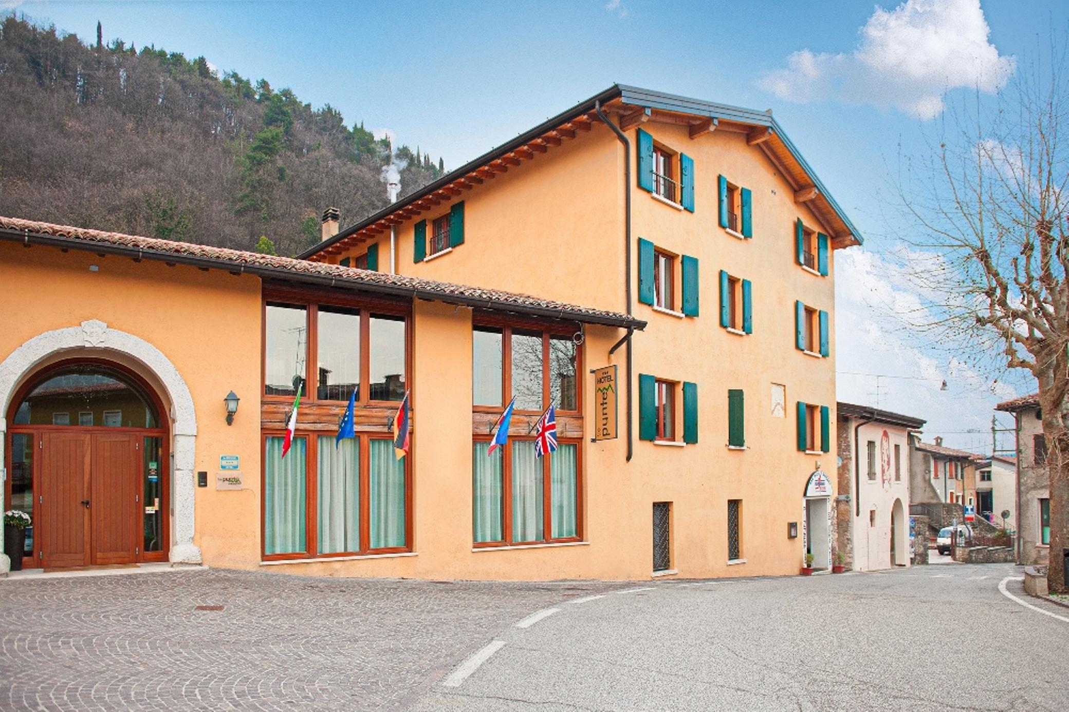 Hotel Tre Punte Gargnano Exterior foto